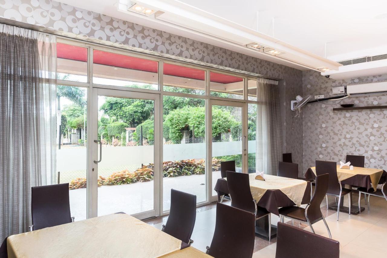 Treebo Fort Club Hajdarabad Zewnętrze zdjęcie